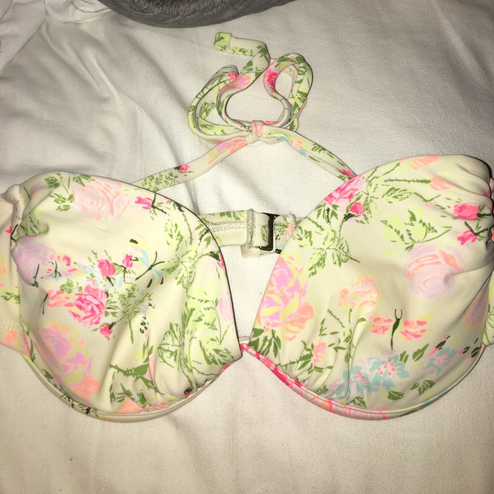 Floral bikini top