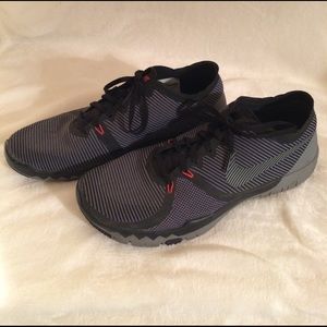 Men's Nike free 3.0 gray sneakers
