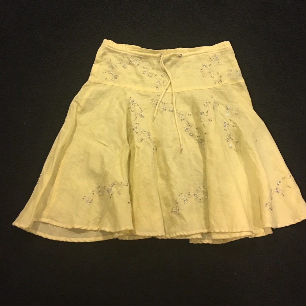 Yellow skirt