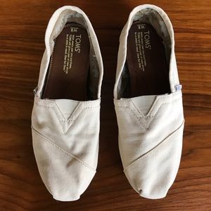 TOMS Canvas Slip-on Shoe