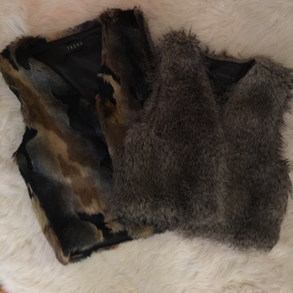 2 fur vests