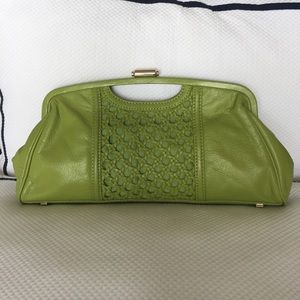 Elliott Lucca clutch