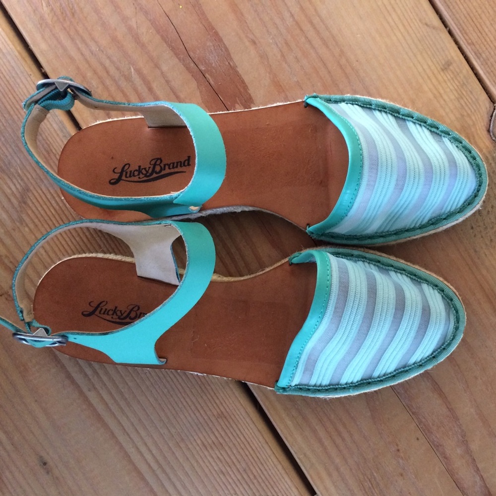 SOLD Lucky Brand Sandals NWOT