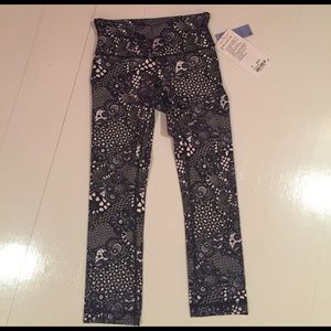 Lululemon leggings Wunder Under Crop III