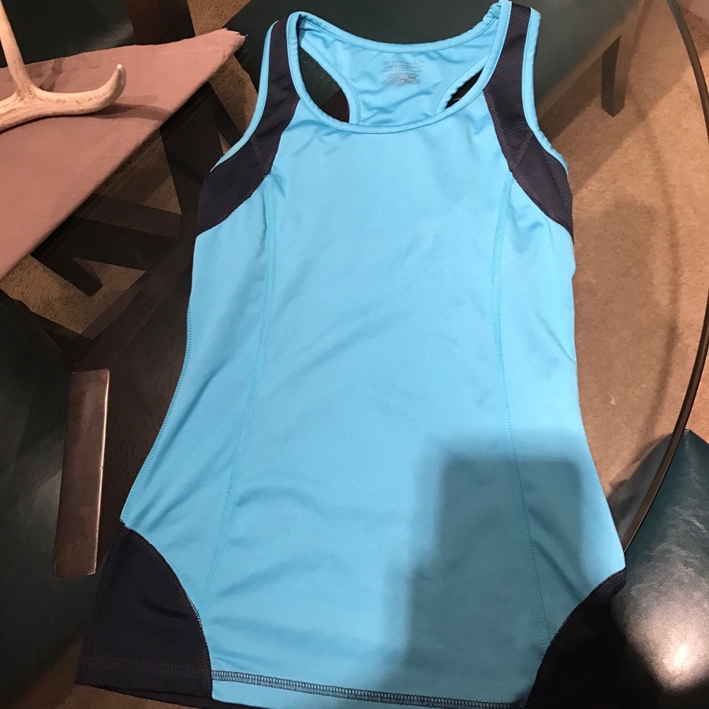 Workout tank top