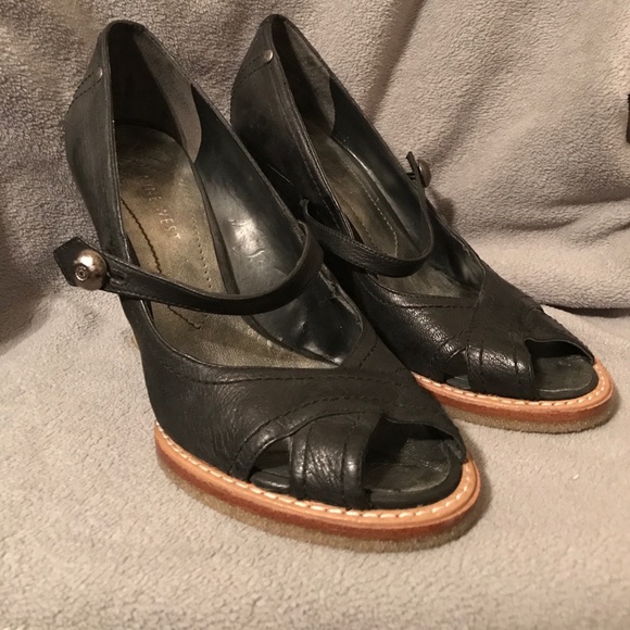 Nine West Black Wedges (sz 6) - Picture 1 of 4