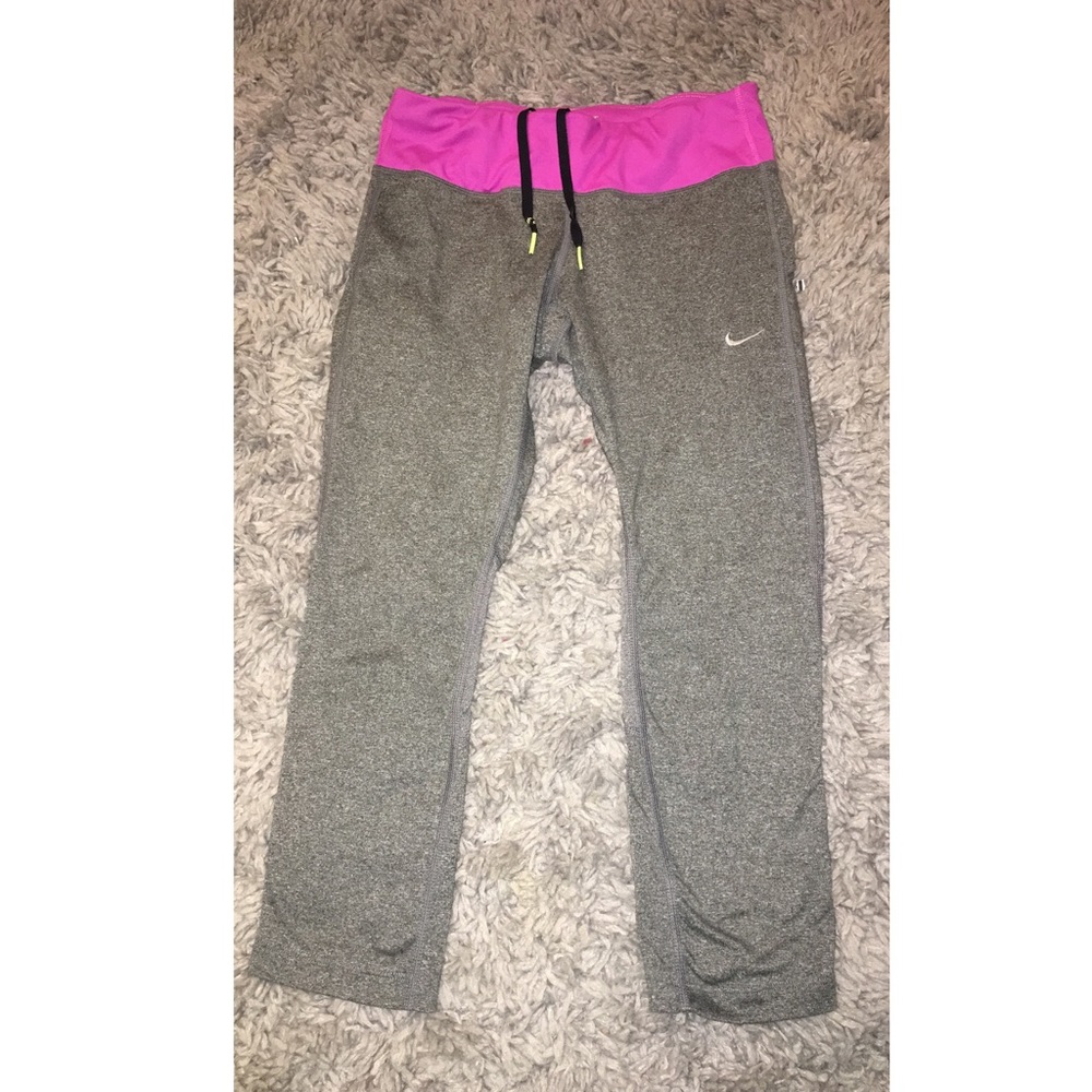 Nike cropped leggings