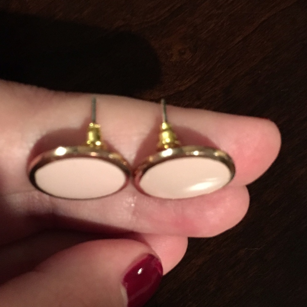 Earrings - Picture 2 of 3