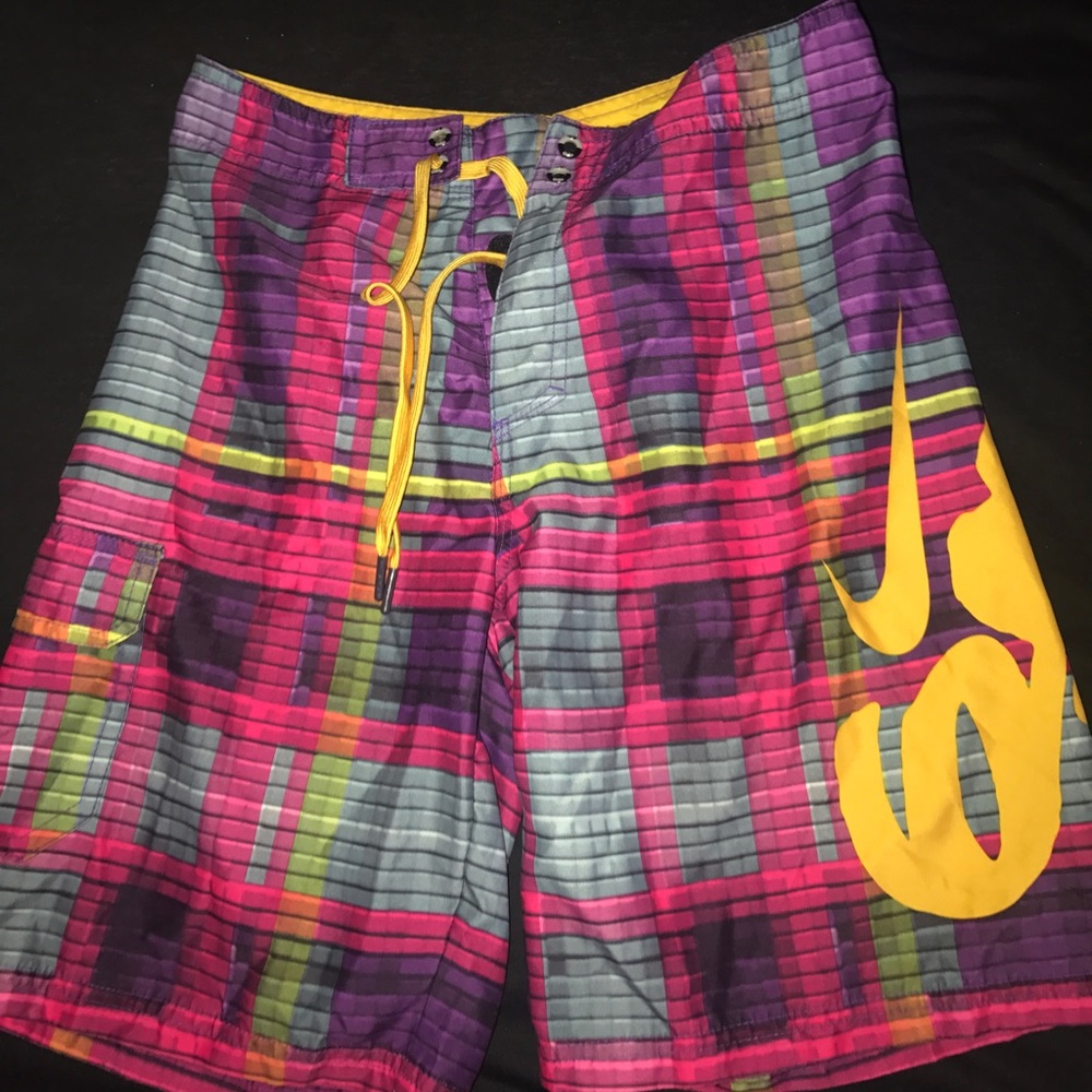 NIKE SWIM TRUNKS GIRL OR BOY