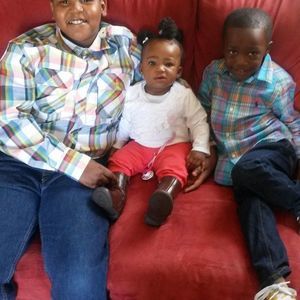 Meet your Posher, Donya