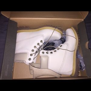 Brand New Winter White Neubuck Timberlands