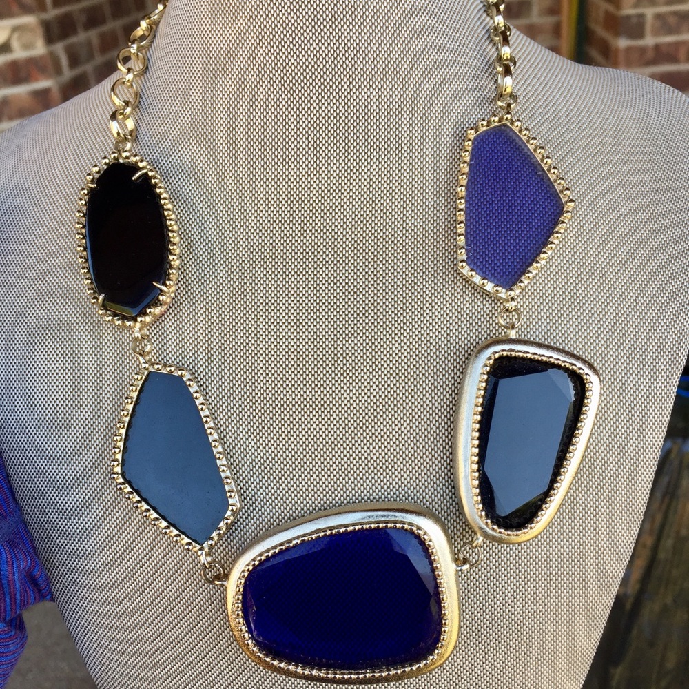 Kendra Scott statement necklace