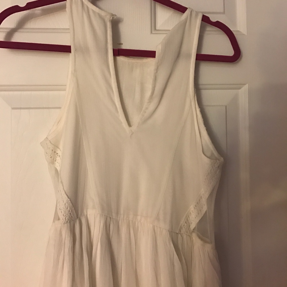 Dress - Picture 3 of 3