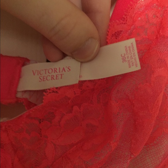 Pink VS Lingerie - Picture 4 of 4