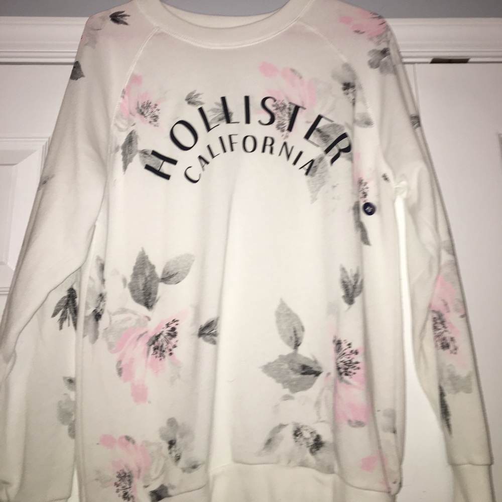 hollister sweatshirt