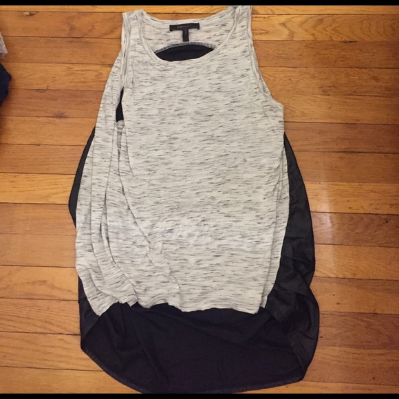 BCBG MAXAZRIA Harlow with Back Contrast Panel Top - Picture 1 of 2