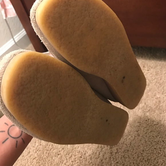 Clarks - Picture 2 of 3