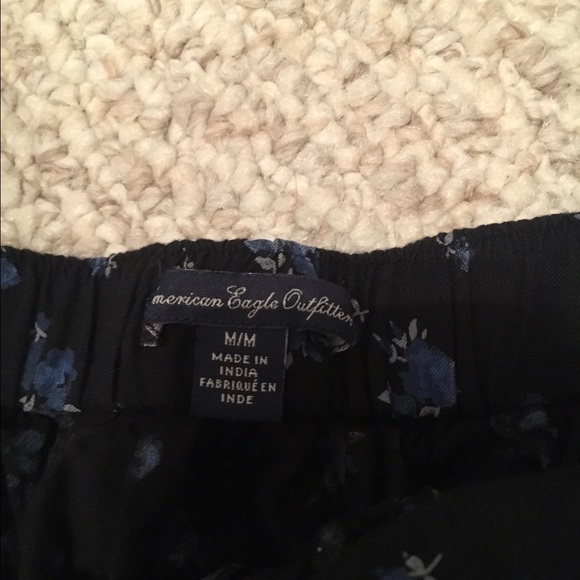 American Eagle Skirt - Picture 2 of 2