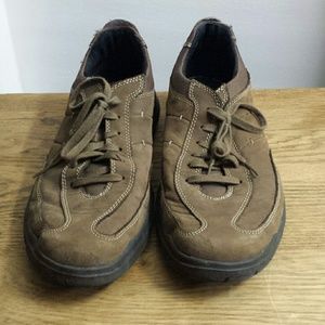 Mens size 13M Clark shoes