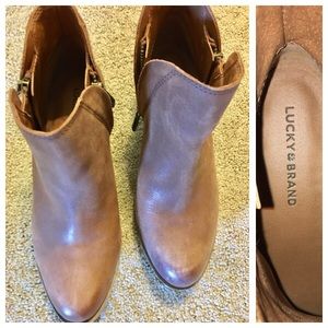 Lucky Brand Ankle Boots Brown 8 M zippers