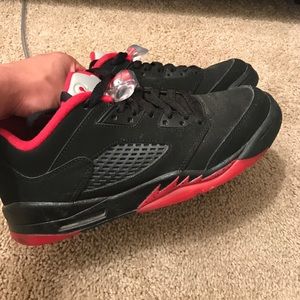 Jordan 5's fire red