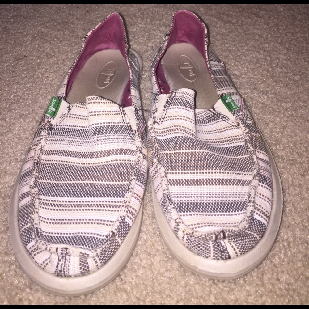 Sanuks