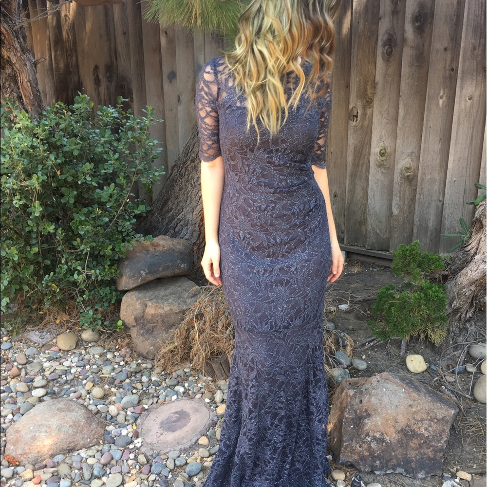 gray shiny maxi length quarter sleeved lace dress - Picture 1 of 5
