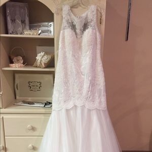 Plus size wedding dress
