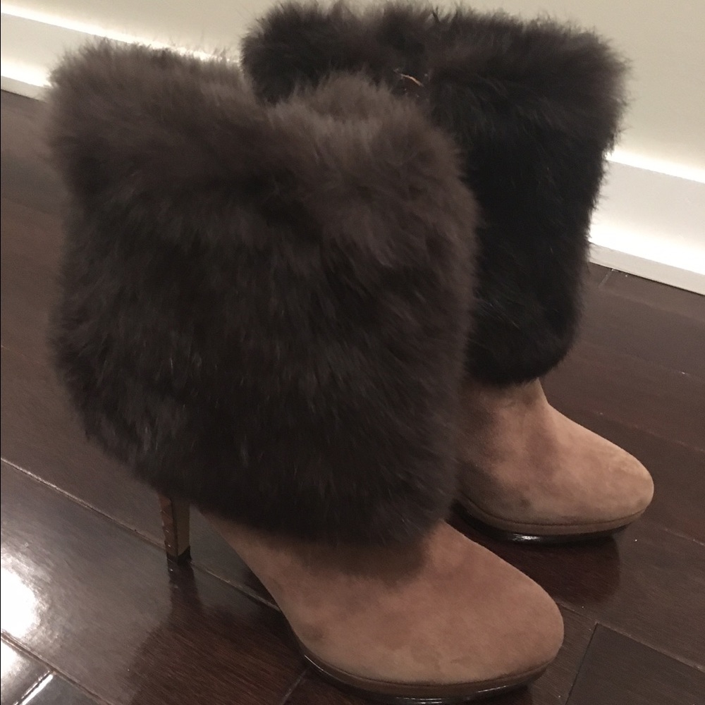 Brand new Belle Rabbit fur boots