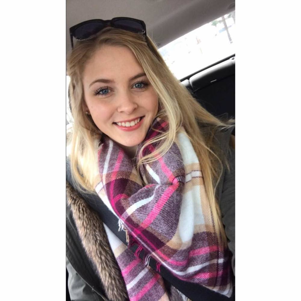 Meet your Posher, Kacie
