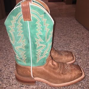 Justin Cowgirl Boots
