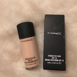 ✨💕✨New M.A.C Studio Fix Fluid foundation. ✨💕✨
