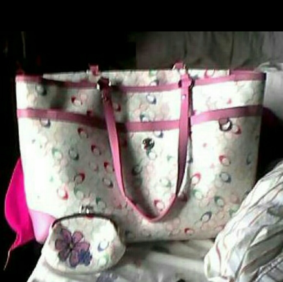Authentic Coach Diaper Bag - Picture 1 of 4