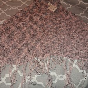 Buckle Light pink and black shimmery shaw