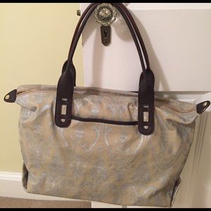 Stella & Dot How Does She Do It Hobo Bag