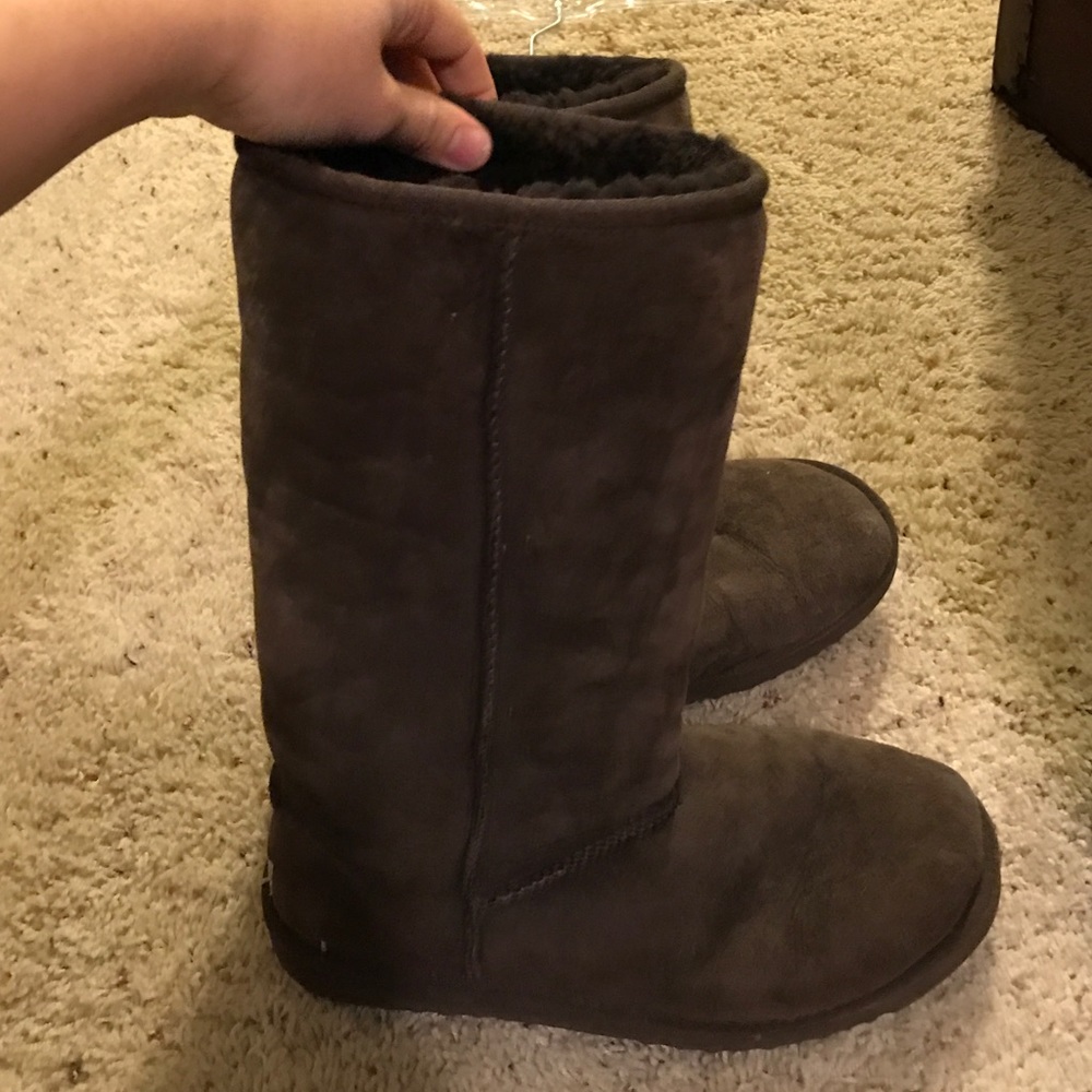 Fall Brown Uggs!! - image 3
