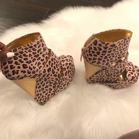 Good Condition Pink Leopard Wedges! - Picture 3 of 4