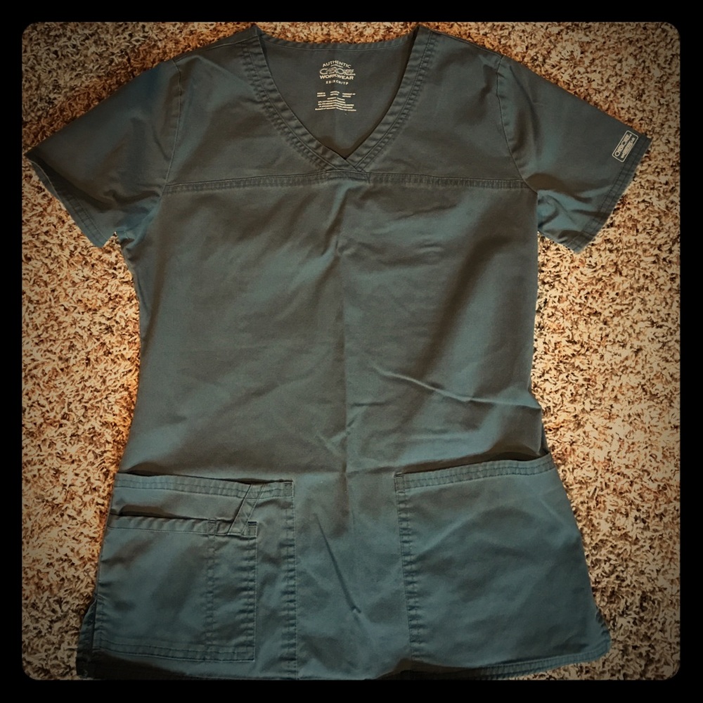 EUC Cherokee Workwear scrub top