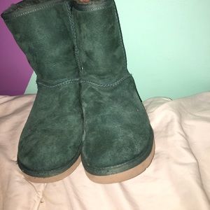 emerald green ugg boots