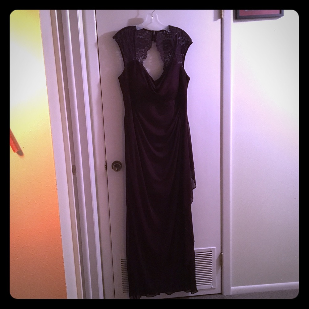 David's bridal MoTB/ bridesmaid/ prom Dress PURPLE