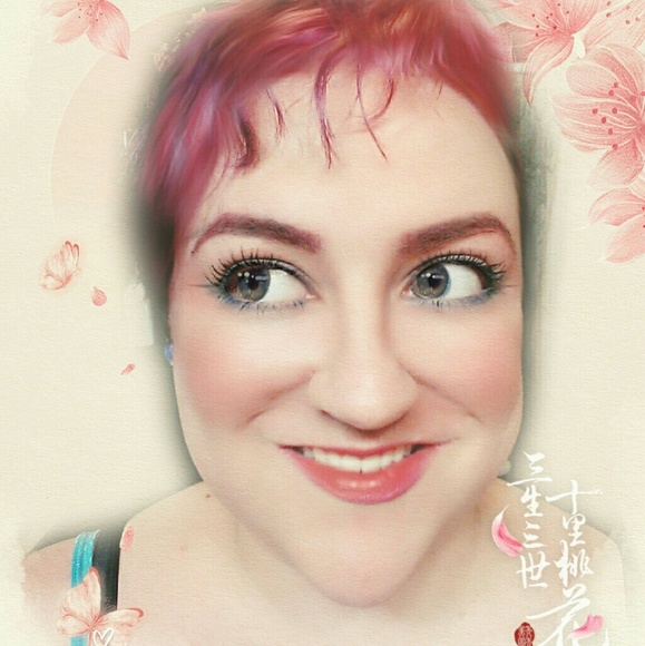 Meet your Posher, Sara - Picture 3 of 4