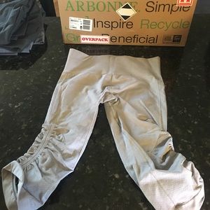 Lululemon In the Flow crops