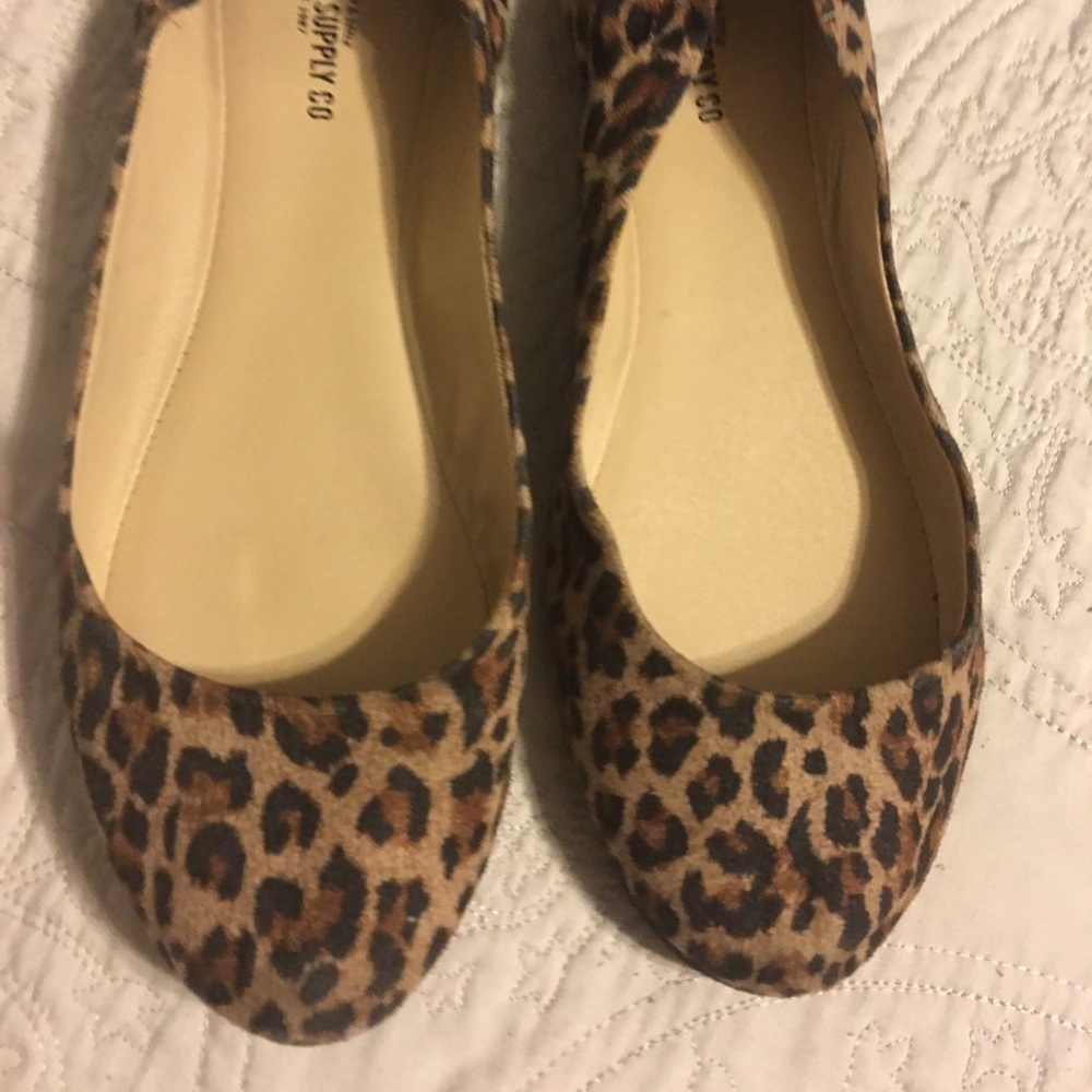 Leopard flats