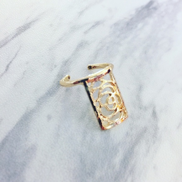 Pineapple.PalmBeach Jewelry - ❗️one left❗️Rose Midi Nail Ring
