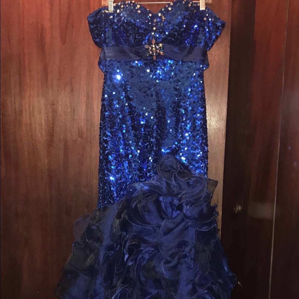Prom dress :)