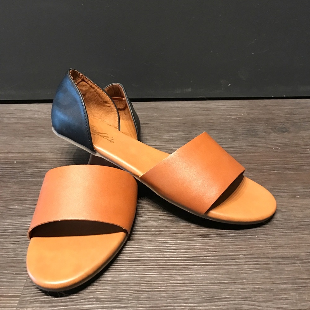 Two toned flats