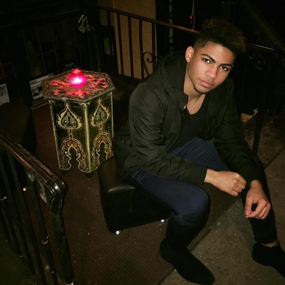 Meet your Posher, Ricky - Picture 1 of 1