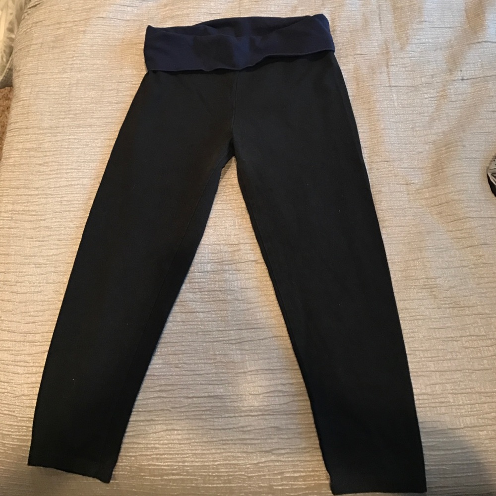 Cropped yoga pants