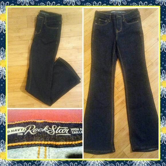 ❌SOLD❌ NWOT Old Navy Rockstar High Rise Flare - Picture 1 of 2