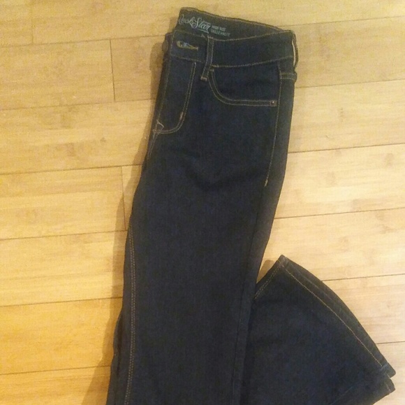 ❌SOLD❌ NWOT Old Navy Rockstar High Rise Flare - Picture 2 of 2